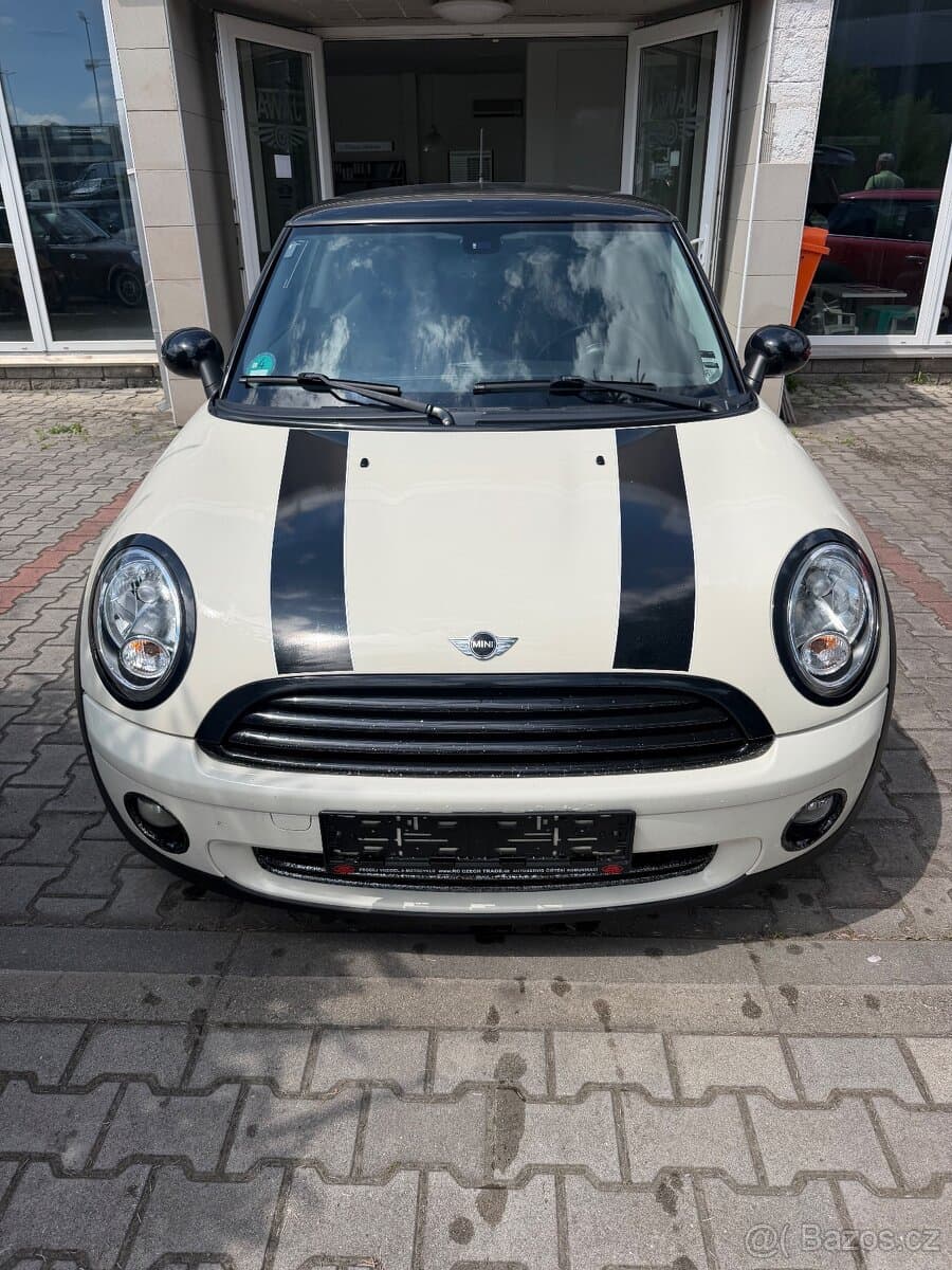 2010 Mini COOPER - 2
