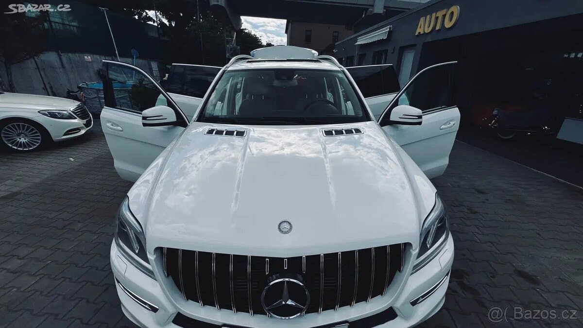 2015 Mercedes-Benz GL - 2