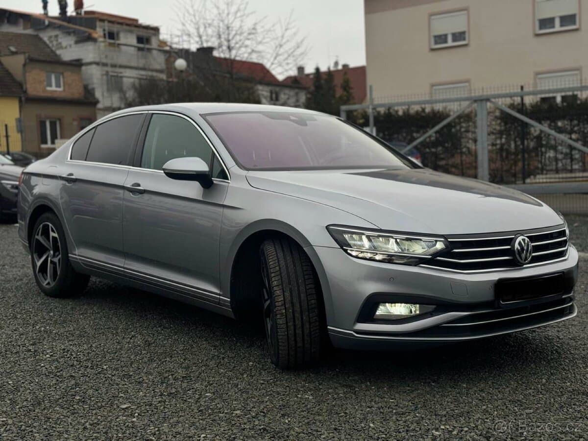 2020 Volkswagen PASSAT - 2