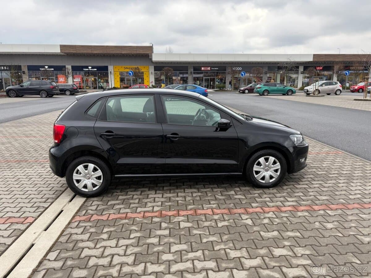 2011 Volkswagen POLO - 2