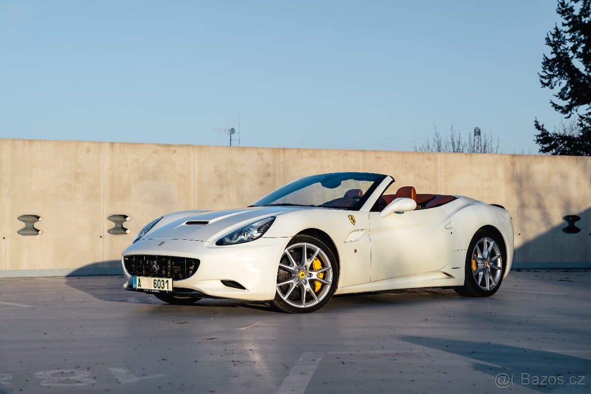 2010 Ferrari CALIFORNIA - 2