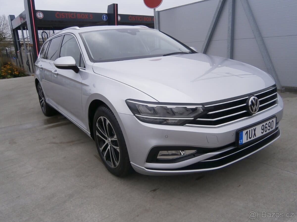 2020 Volkswagen PASSAT - 2