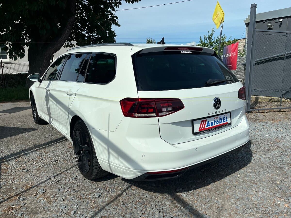 2020 Volkswagen PASSAT - 2