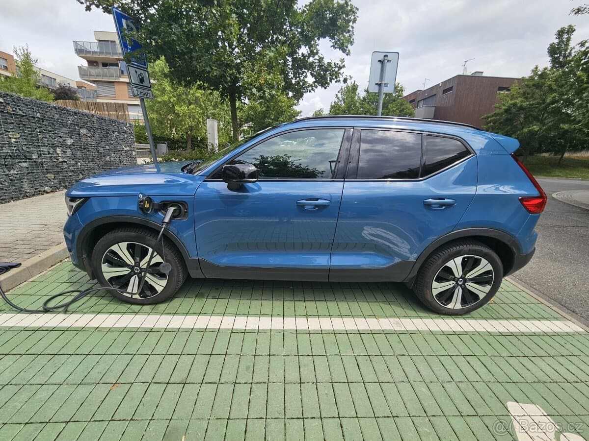 2022 Volvo XC40 - 2