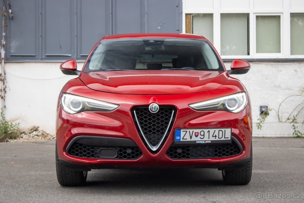 2017 Alfa Romeo STELVIO - 2