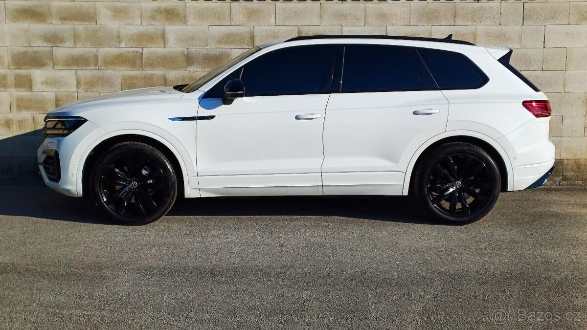 2023 Volkswagen TOUAREG - 2
