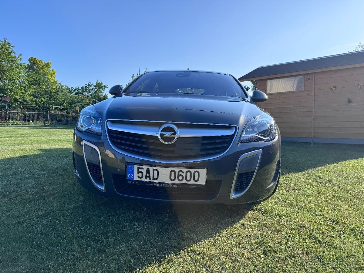 Opel INSIGNIA - 2