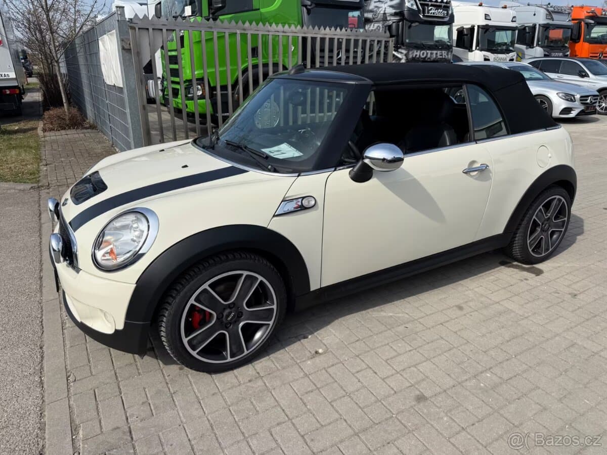2010 Mini COOPER - 2