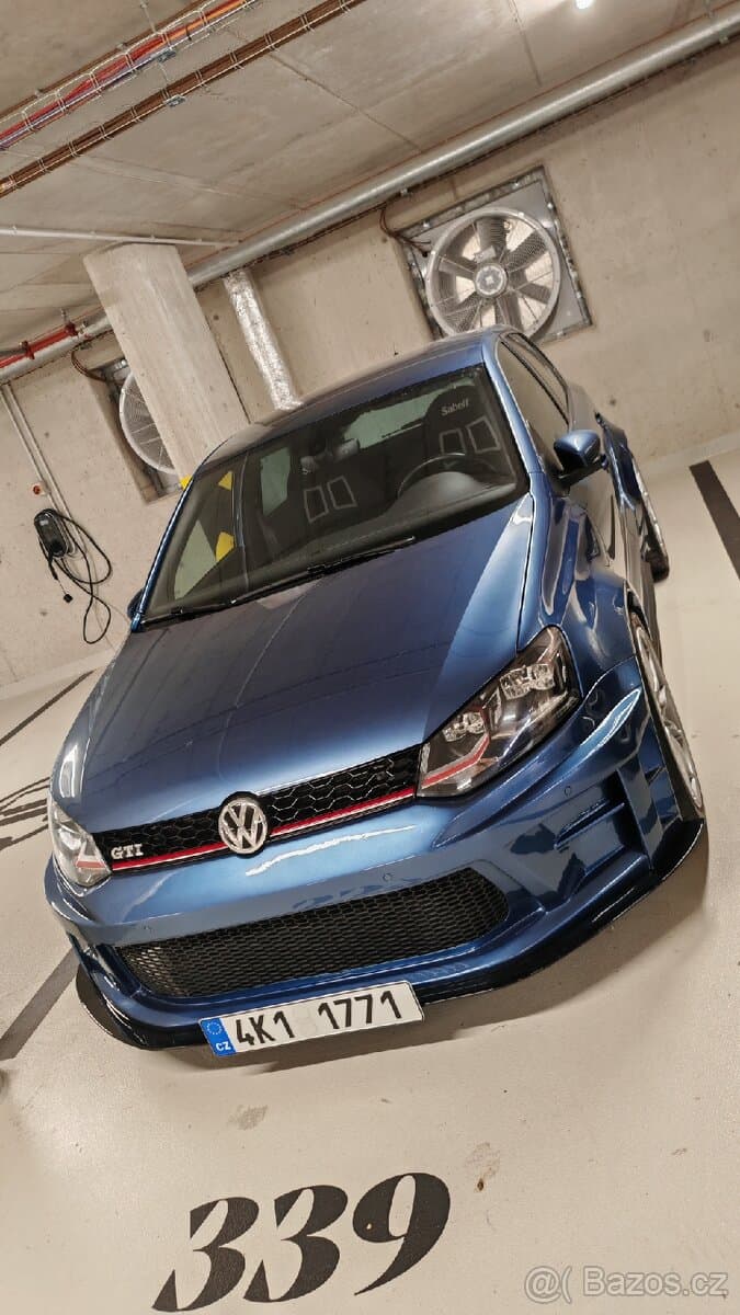 2017 Volkswagen POLO - 2
