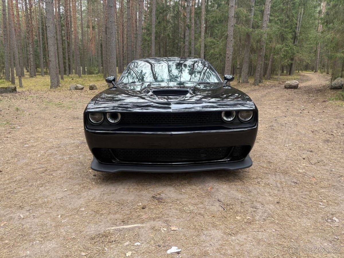 2017 Dodge CHALLENGER - 2