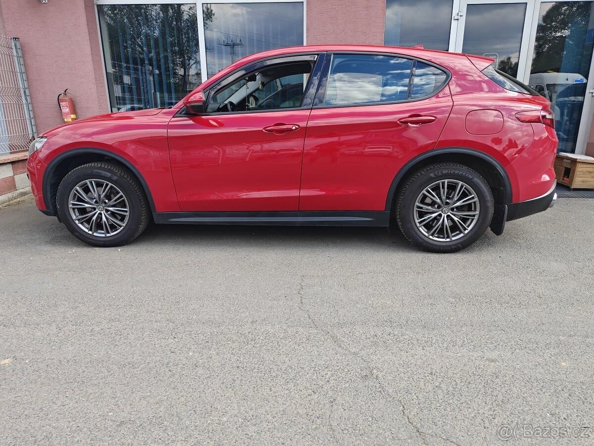 2019 Alfa Romeo STELVIO - 2