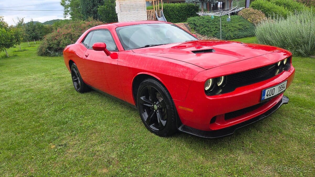 2015 Dodge CHALLENGER - 2