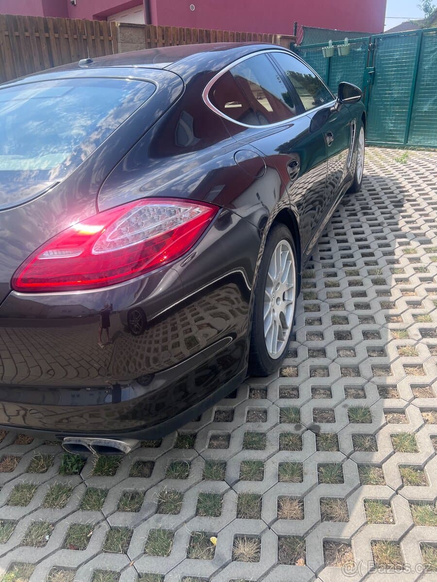 Porsche PANAMERA - 2