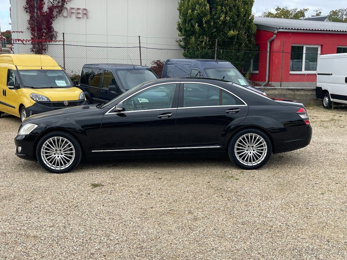 2006 Mercedes-Benz S-CLASS - 2