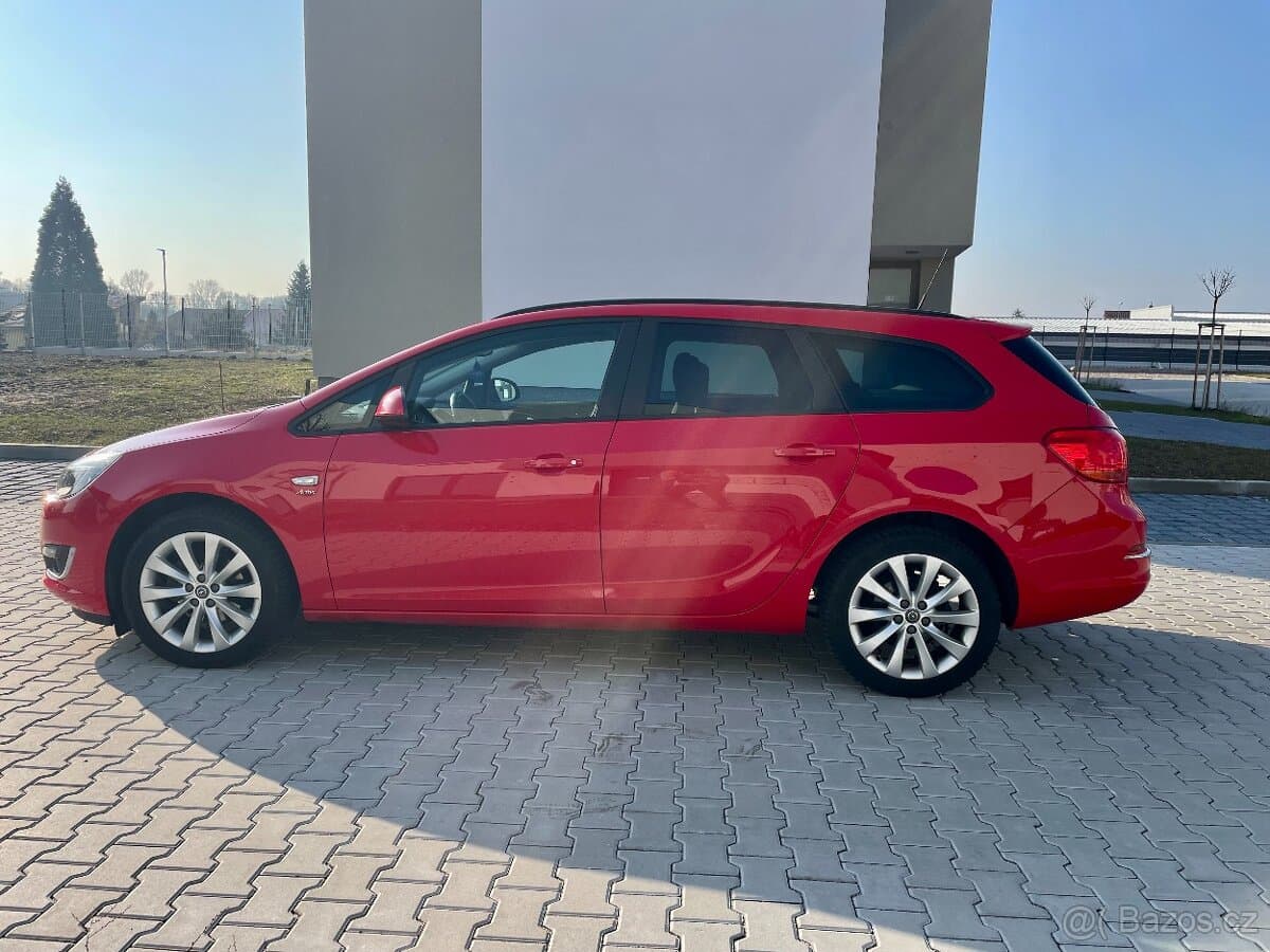 2013 Opel ASTRA - 2