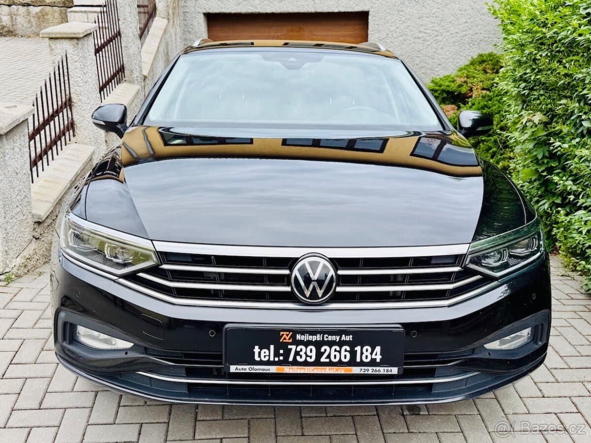 2023 Volkswagen PASSAT - 2