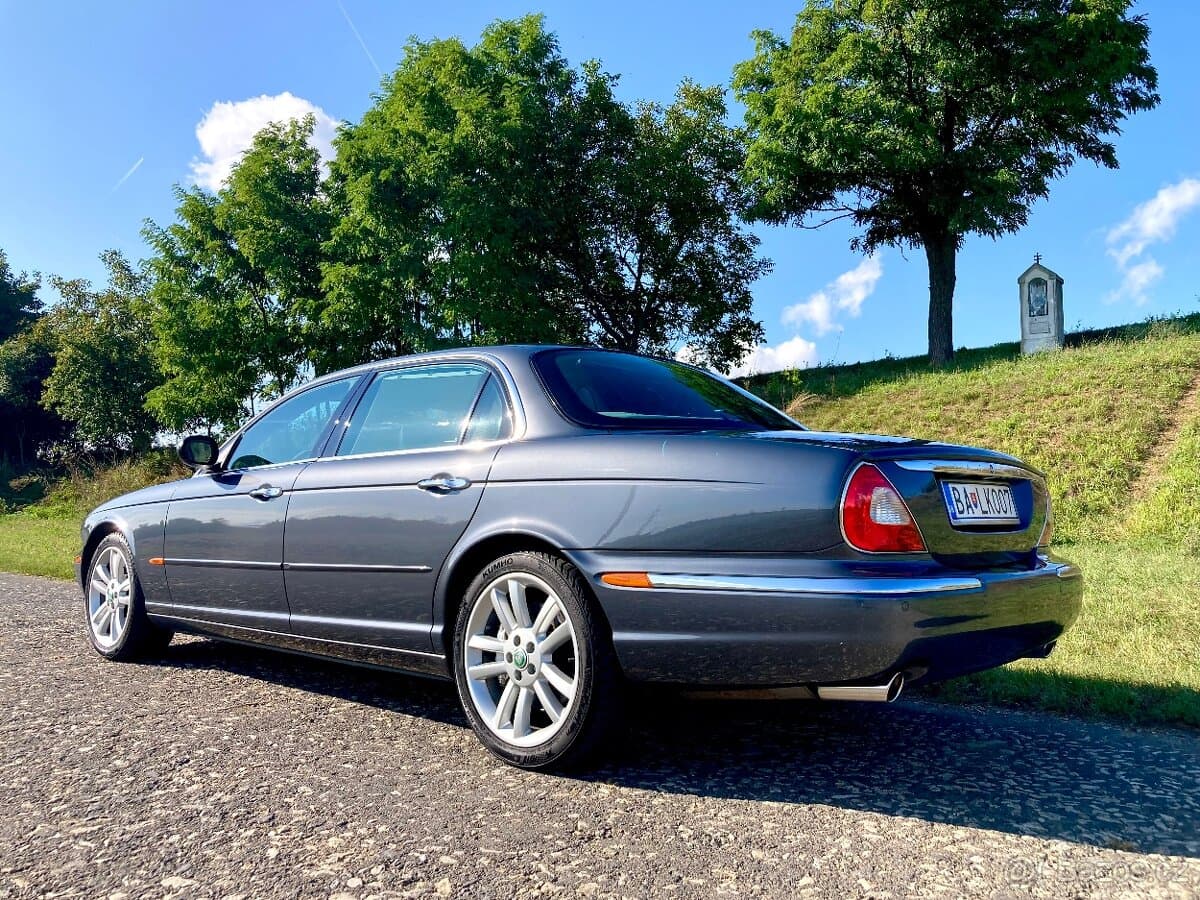 2005 Jaguar XJ - 2