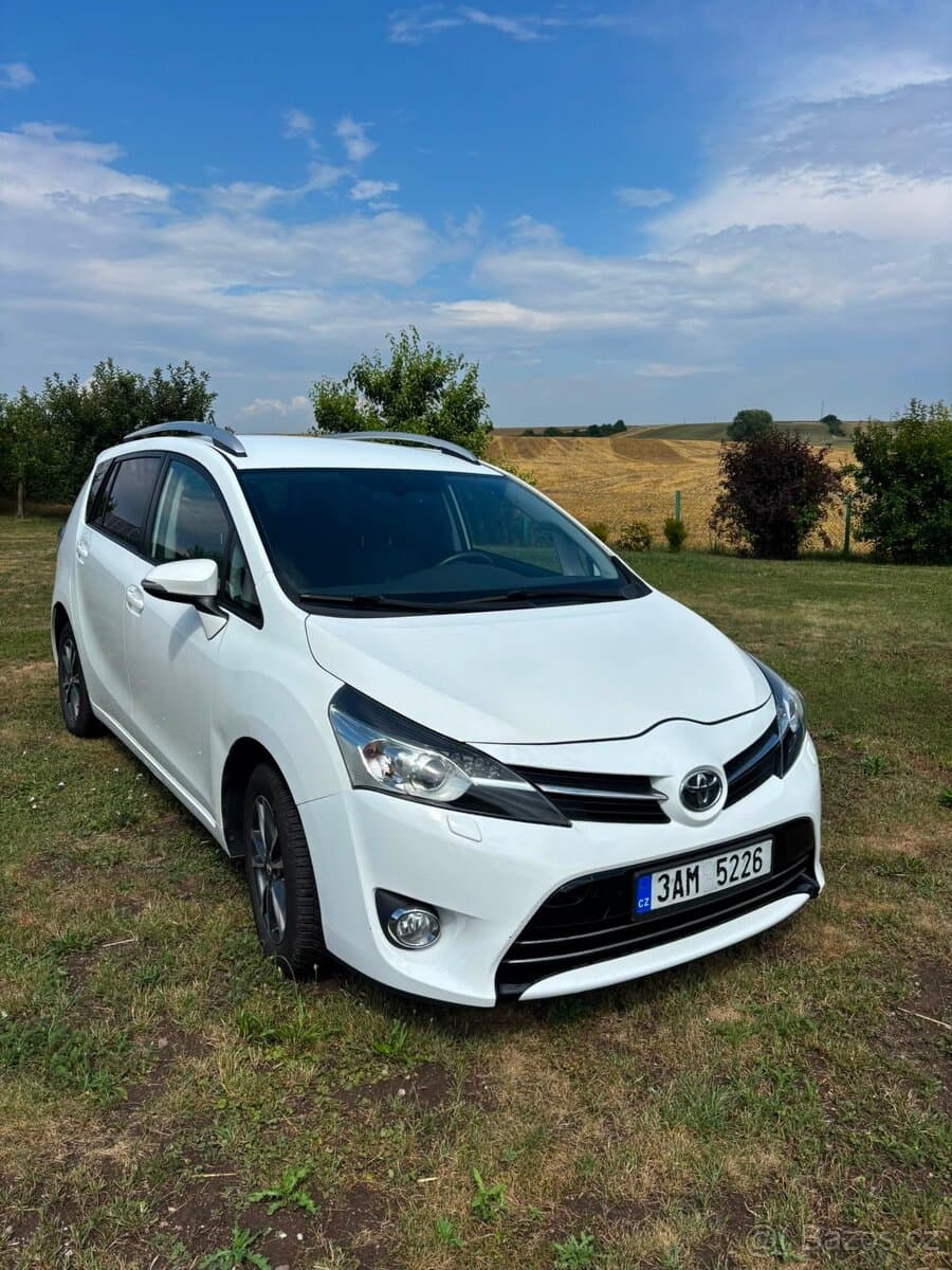 2013 Toyota VERSO - 2