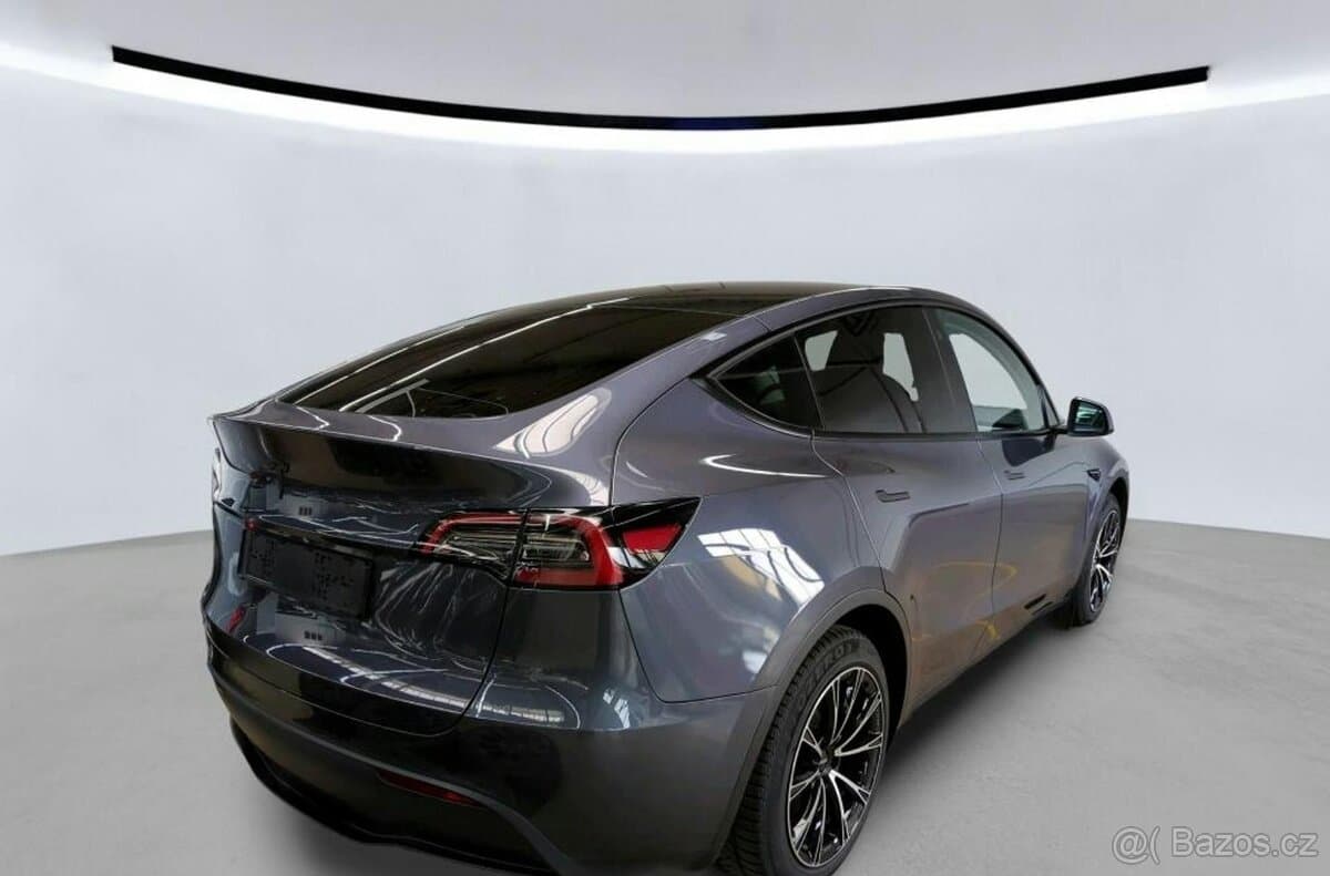 2023 Tesla MODEL Y - 2