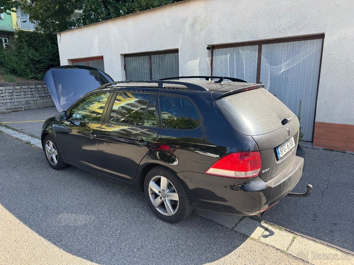 Volkswagen GOLF - 2