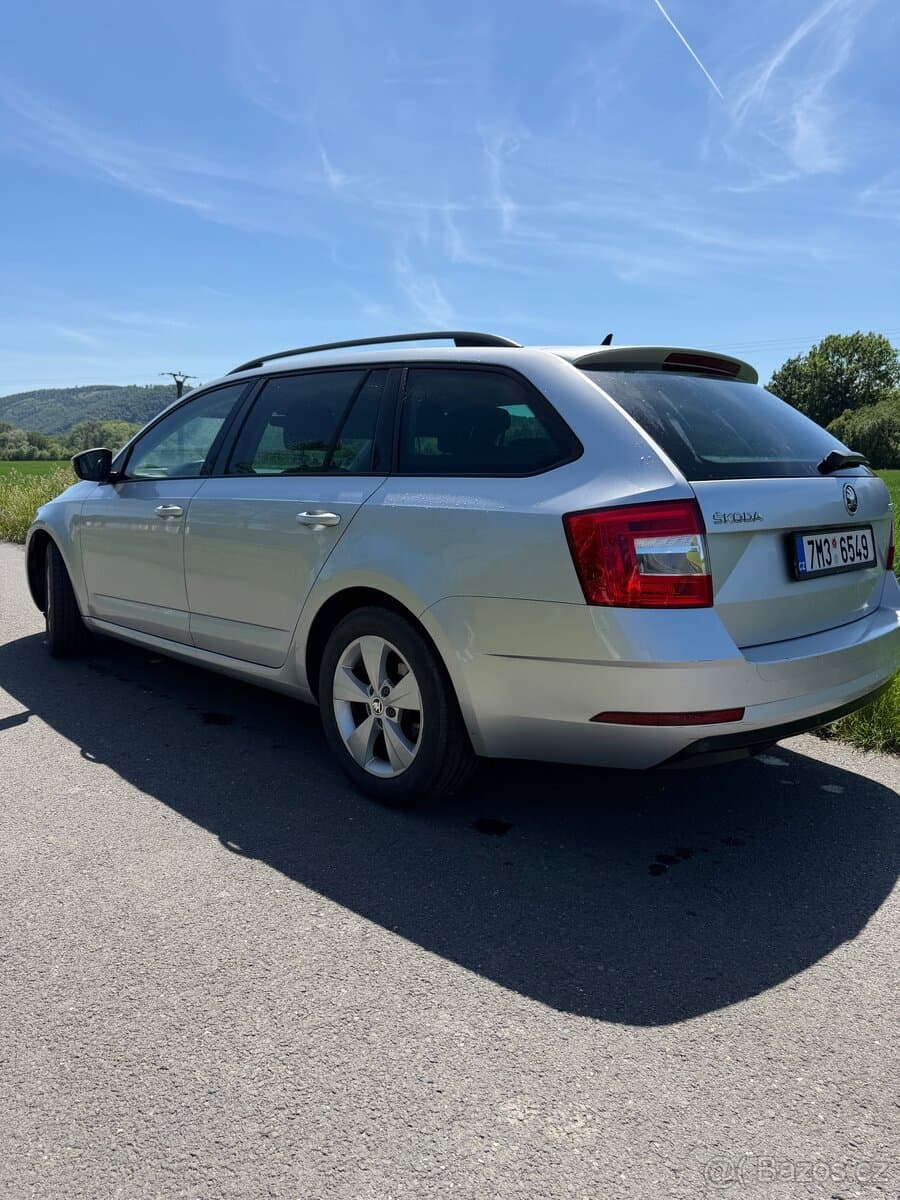 Škoda OCTAVIA - 2