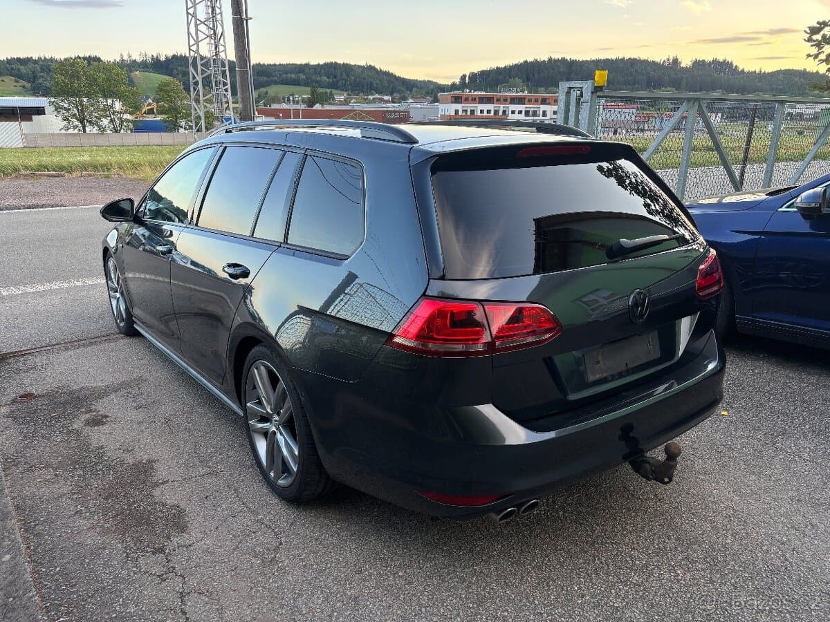2016 Volkswagen GOLF - 2