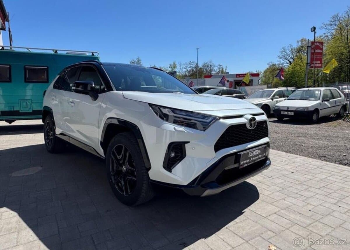 2024 Toyota RAV4 - 2