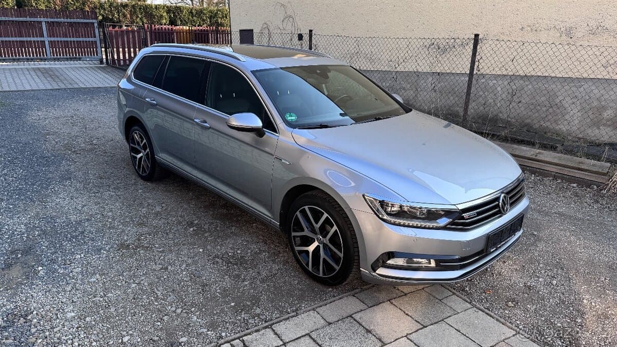2018 Volkswagen PASSAT - 2