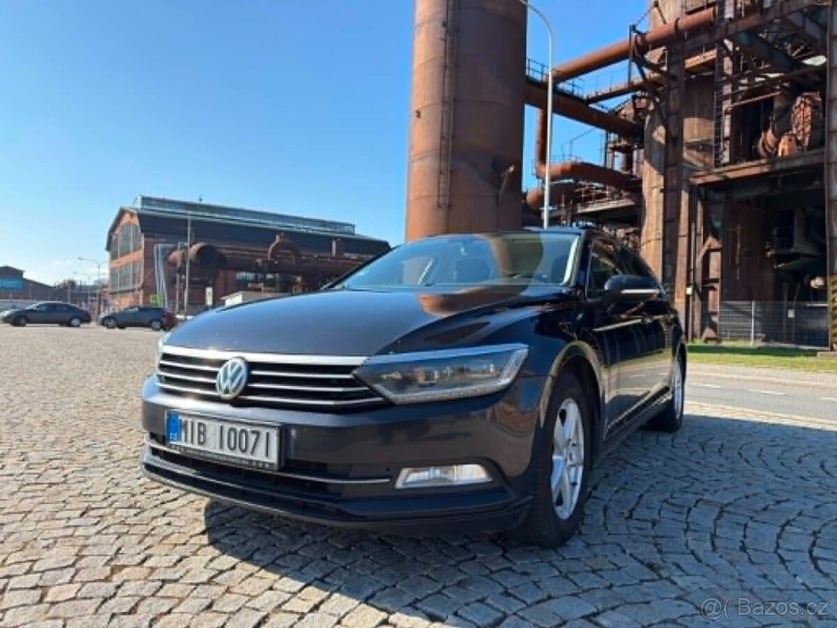2015 Volkswagen PASSAT - 2