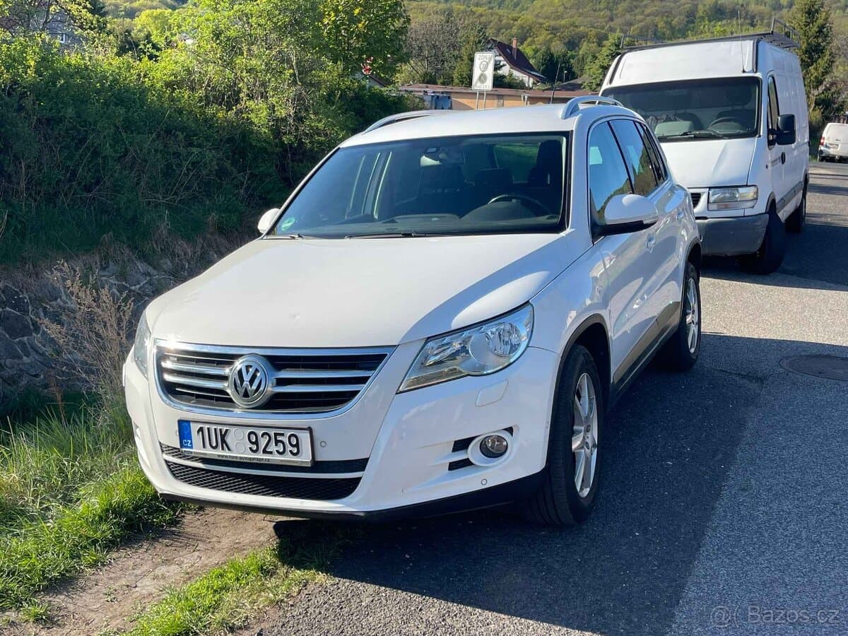 2010 Volkswagen TIGUAN - 2