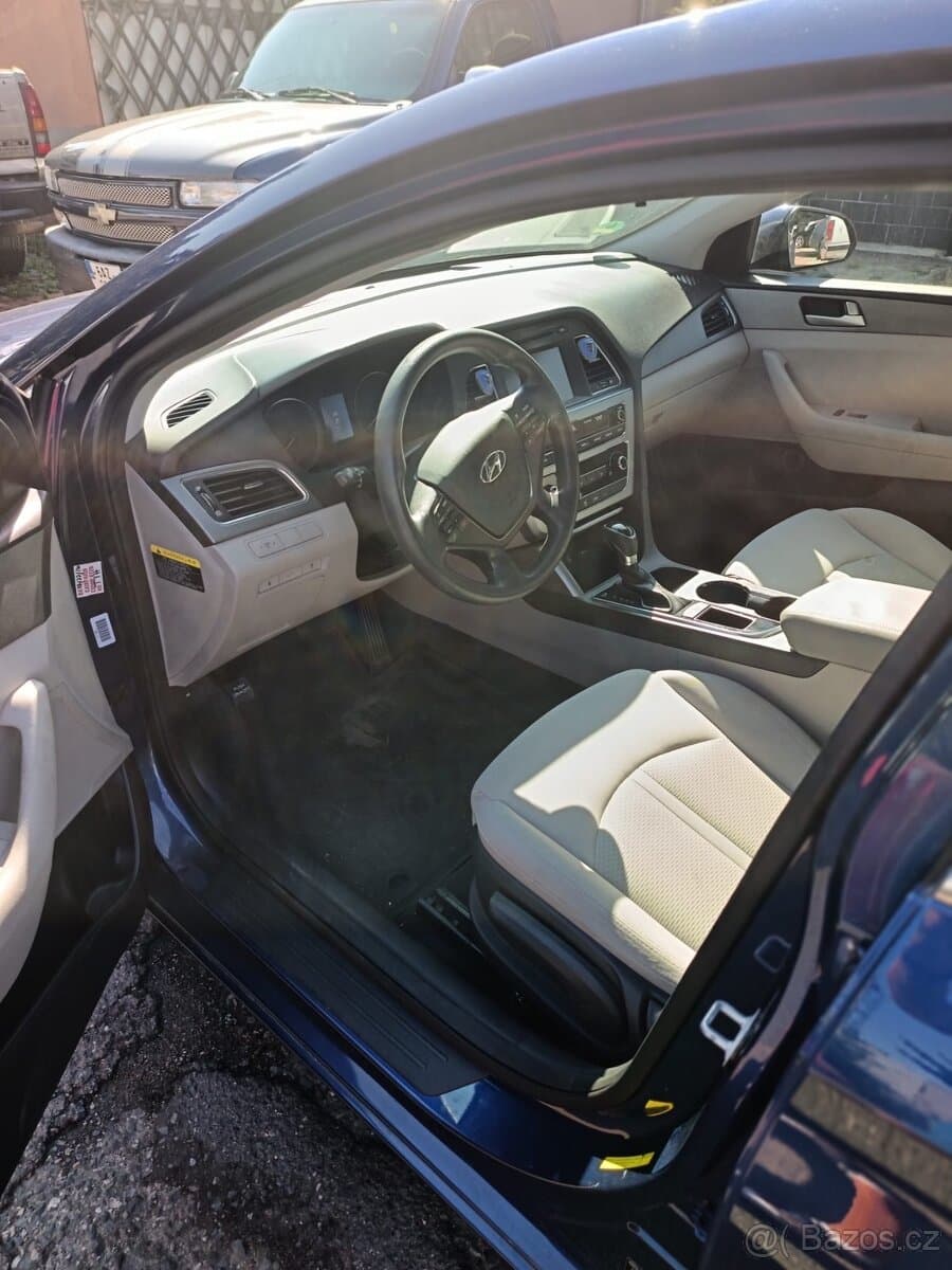 2016 Hyundai SONATA - 2