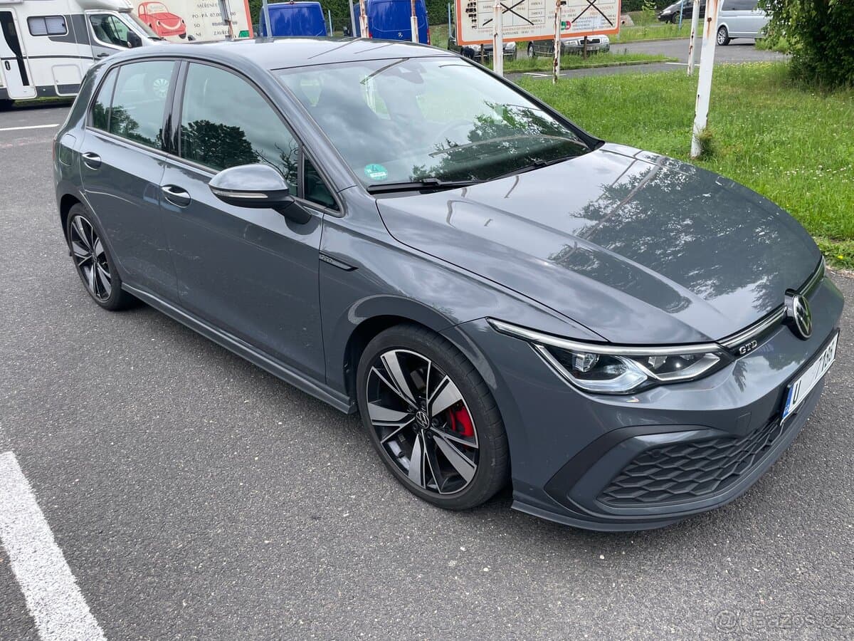Volkswagen GOLF - 2