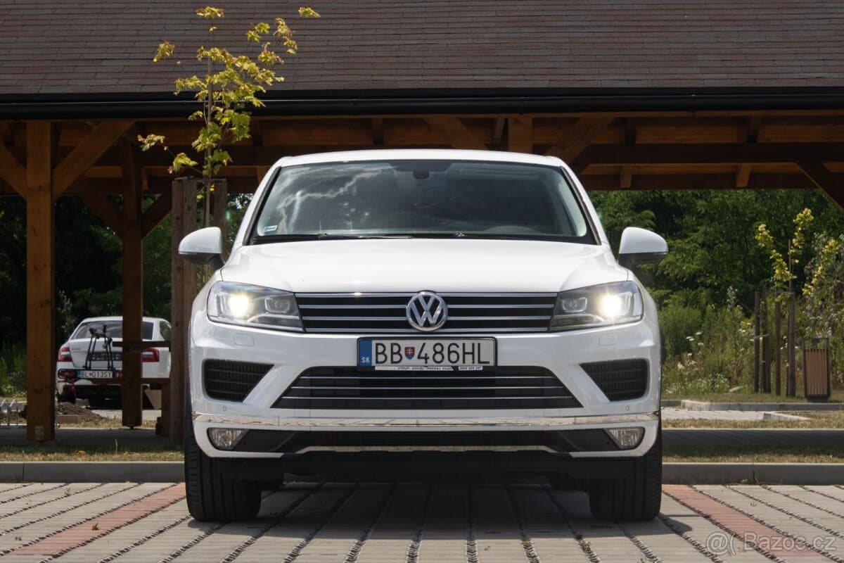 2017 Volkswagen TOUAREG - 2