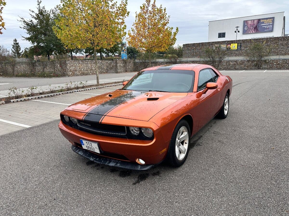 Dodge CHALLENGER - 2