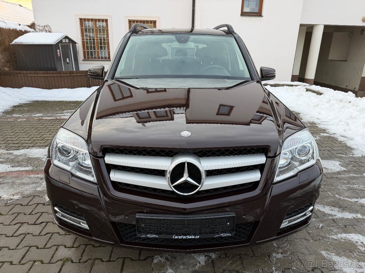 2011 Mercedes-Benz GLK - 2