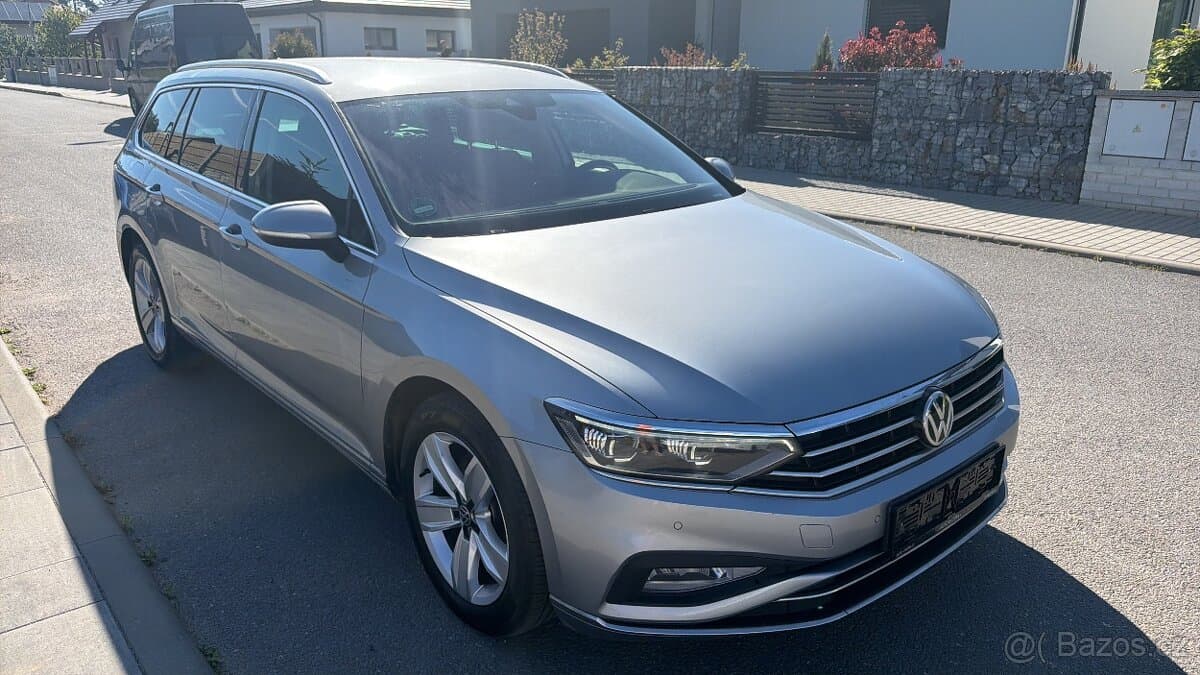 2020 Volkswagen PASSAT - 2