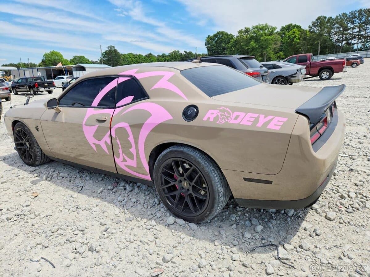 2020 Dodge CHALLENGER - 2