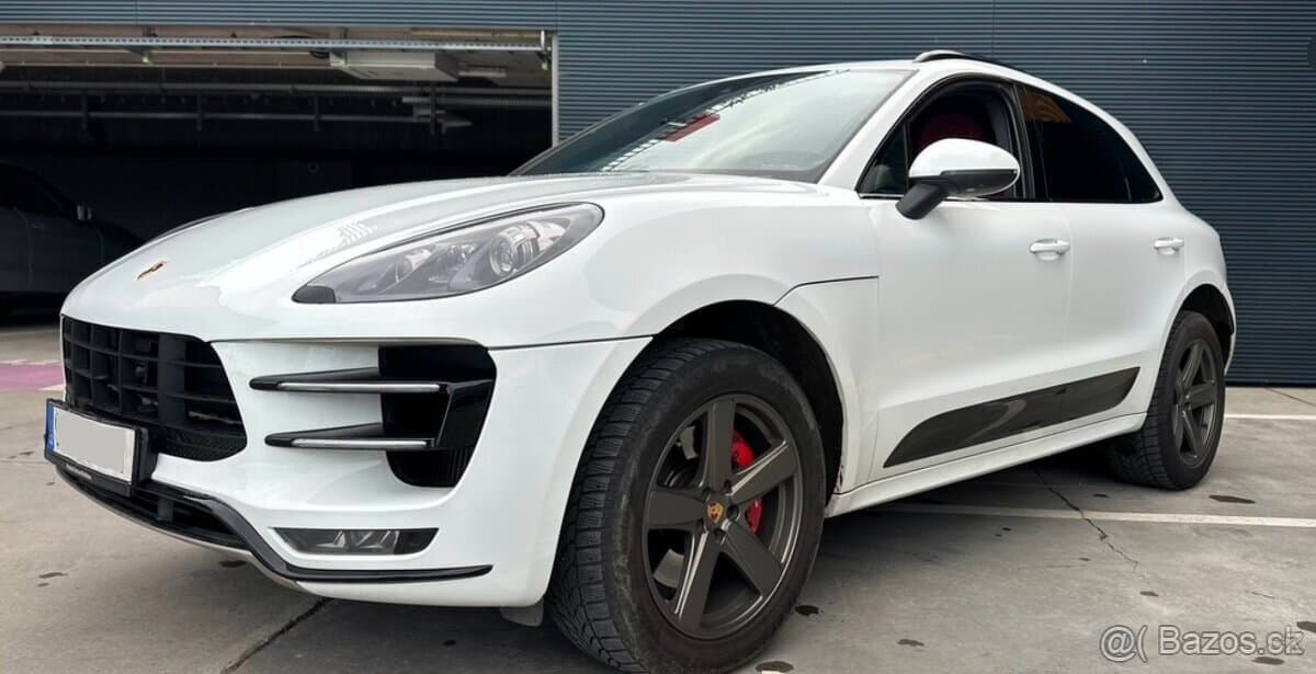 2015 Porsche MACAN - 2