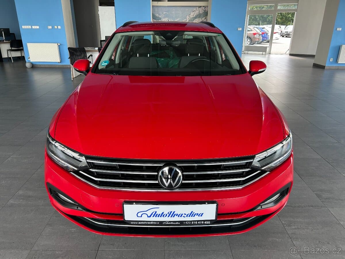 2023 Volkswagen PASSAT - 2