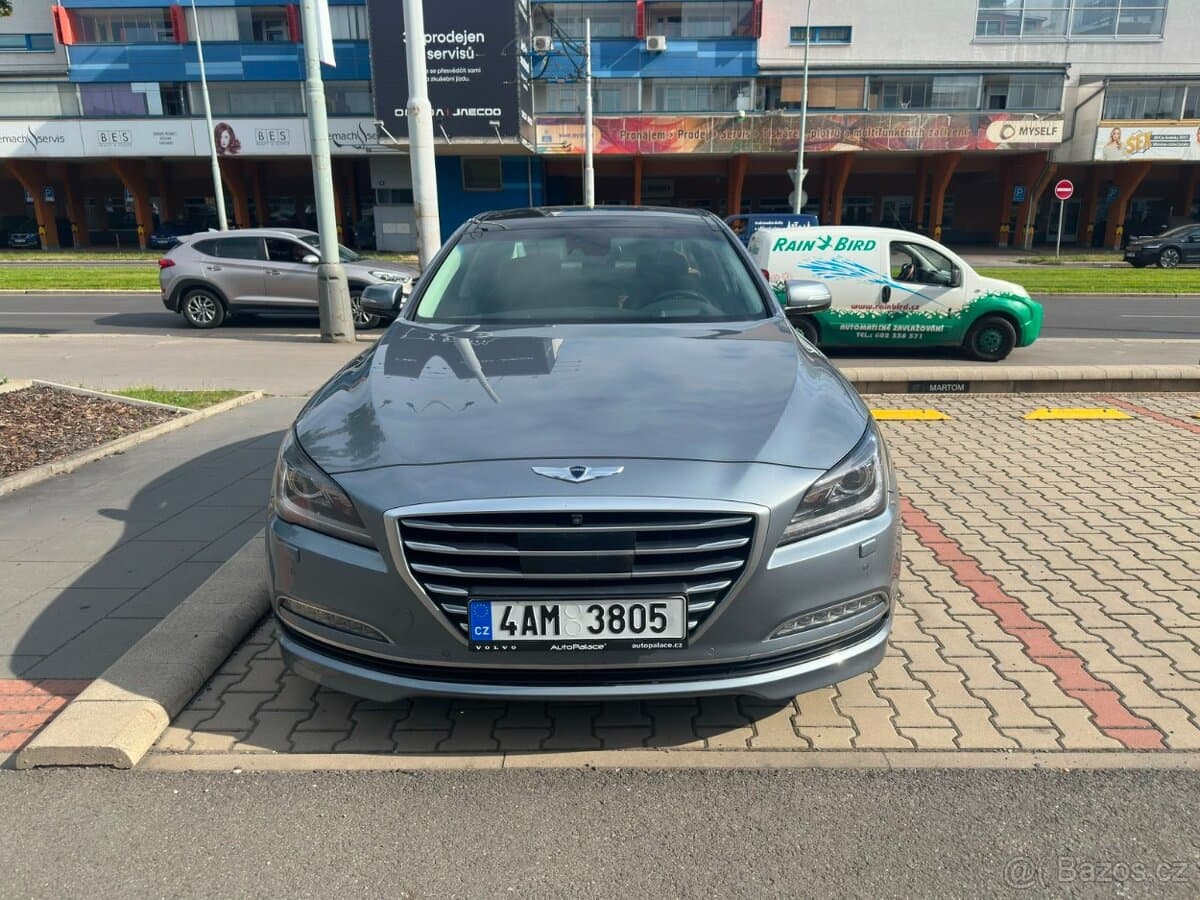 2015 Hyundai GENESIS - 2