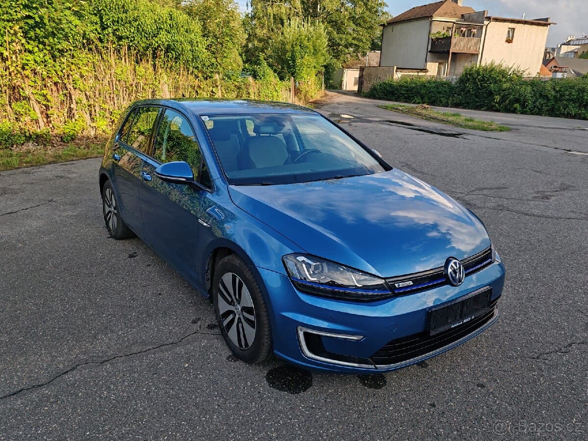 2015 Volkswagen GOLF - 2