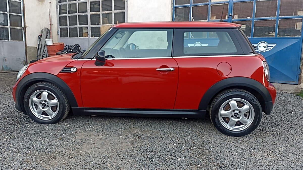 2011 Mini COOPER - 2