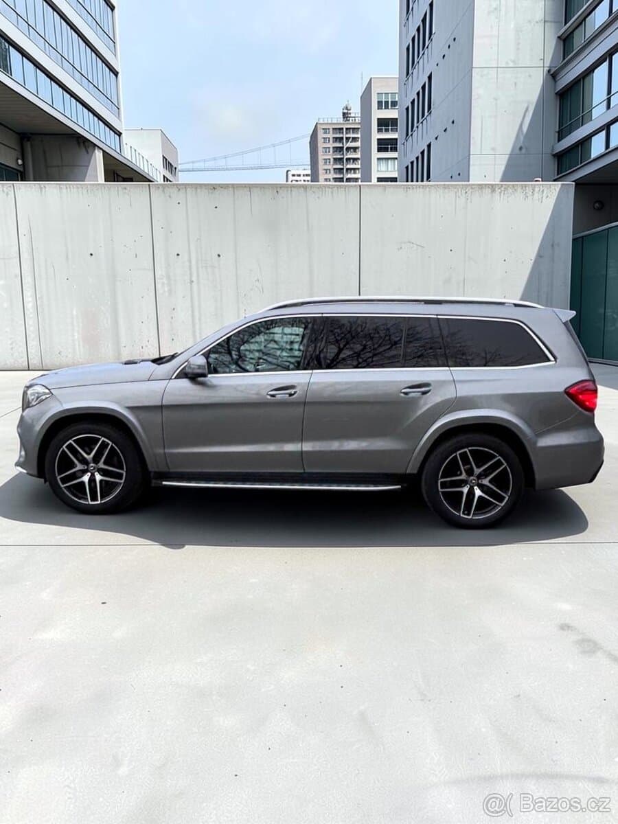 2016 Mercedes-Benz GLS - 2