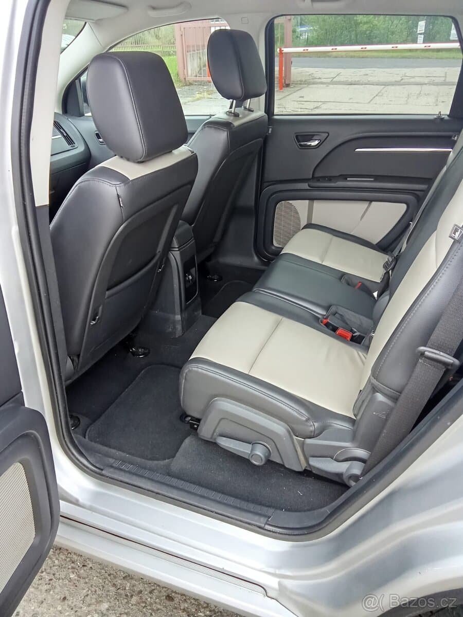 Dodge JOURNEY - 2