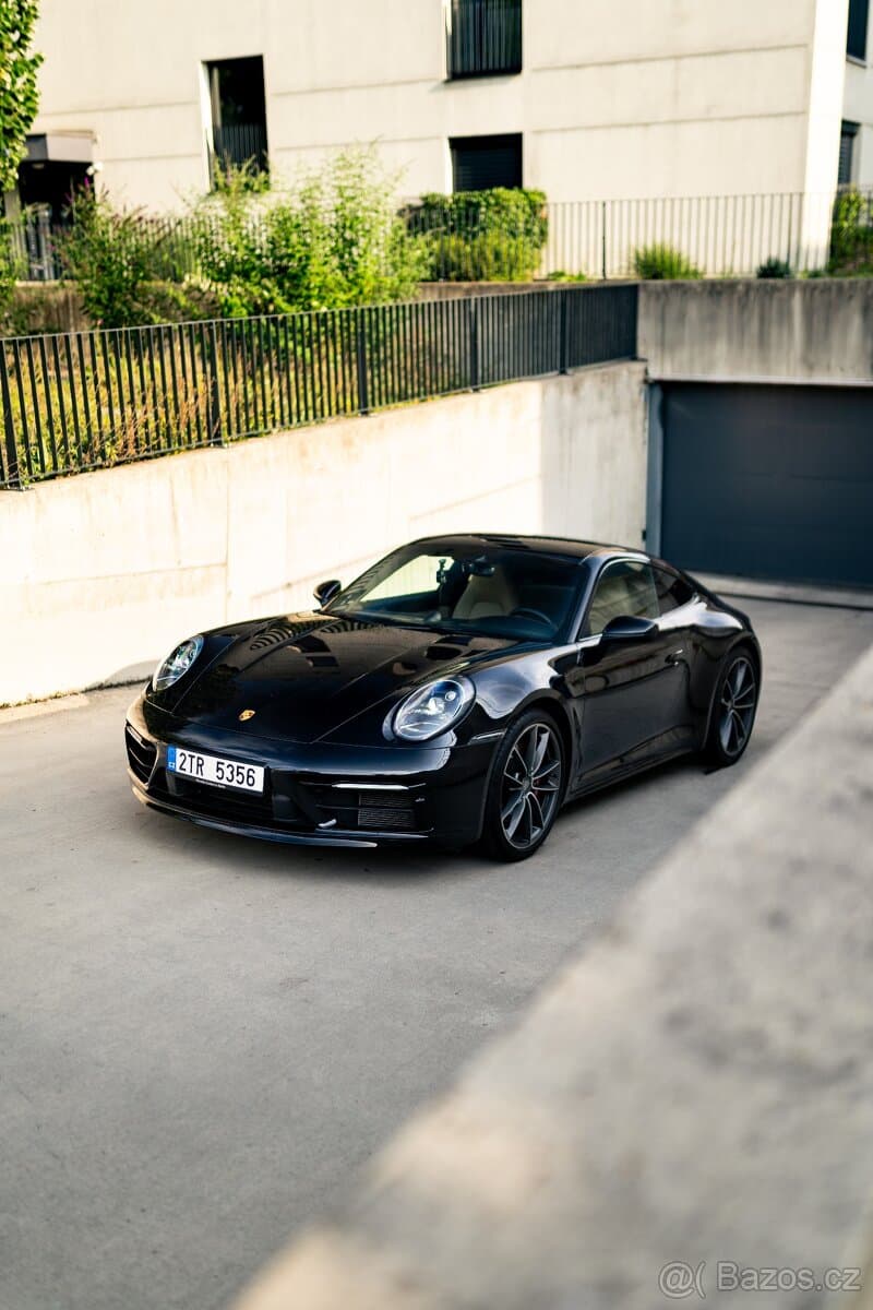 2023 Porsche 911 - 2