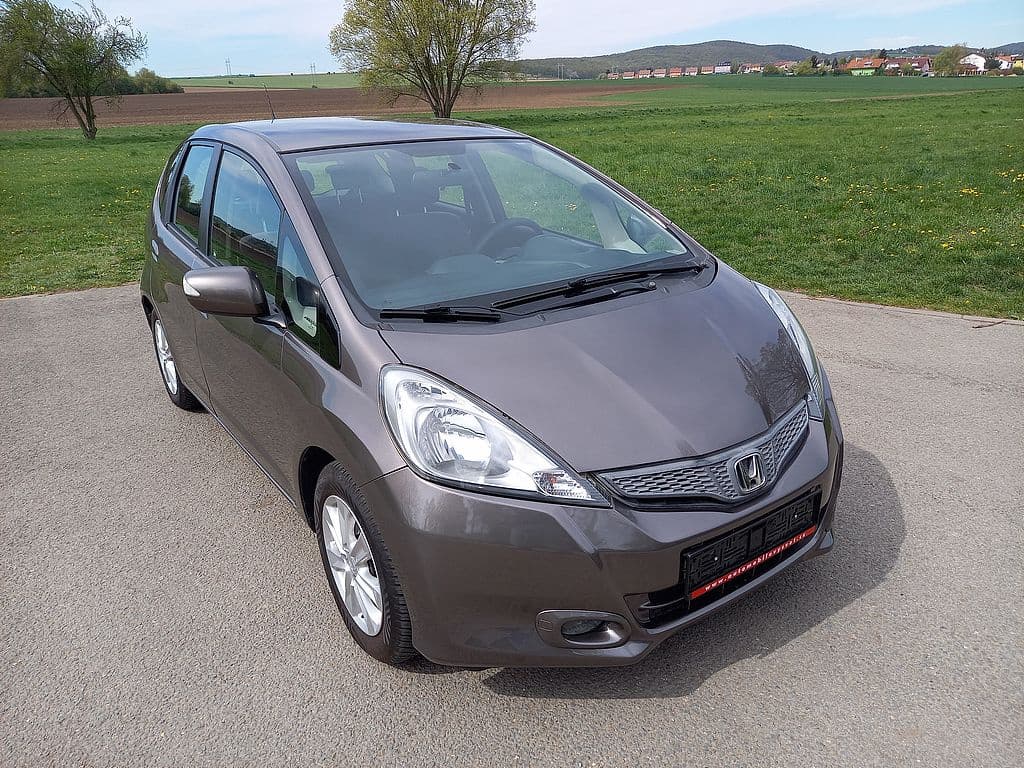 2011 Honda JAZZ - 2