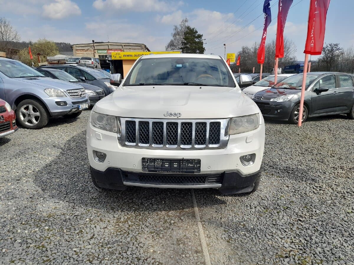 2011 Jeep CHEROKEE - 2