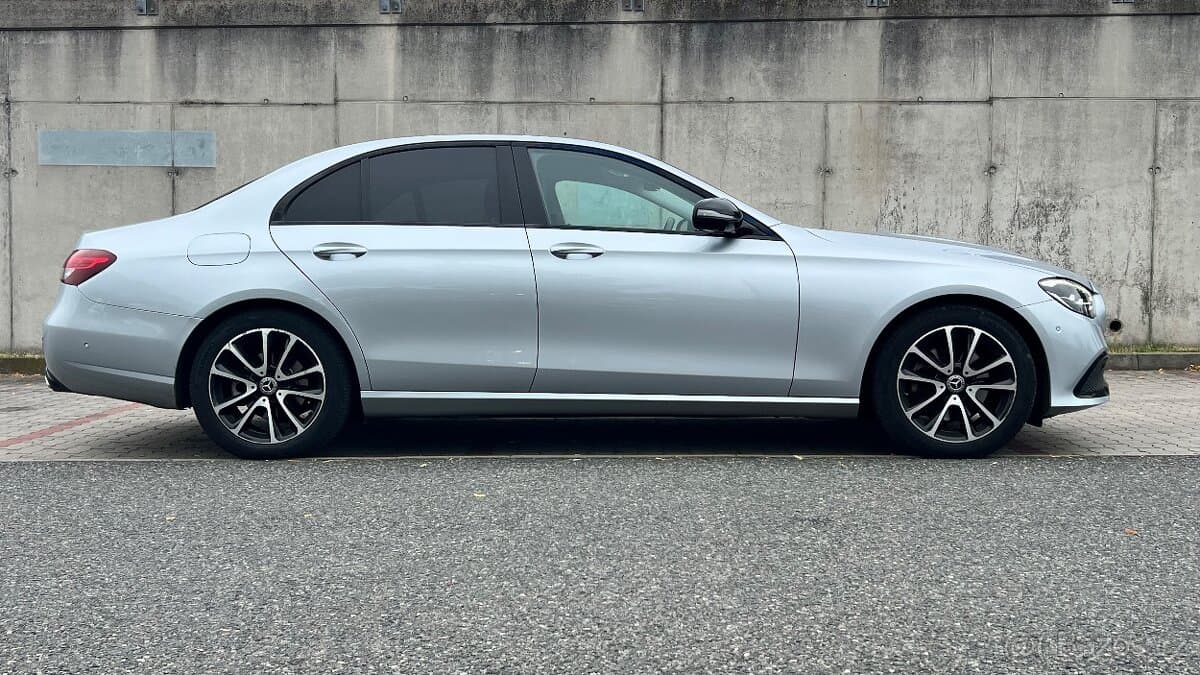 2021 Mercedes-Benz OSTATNÍ - 2