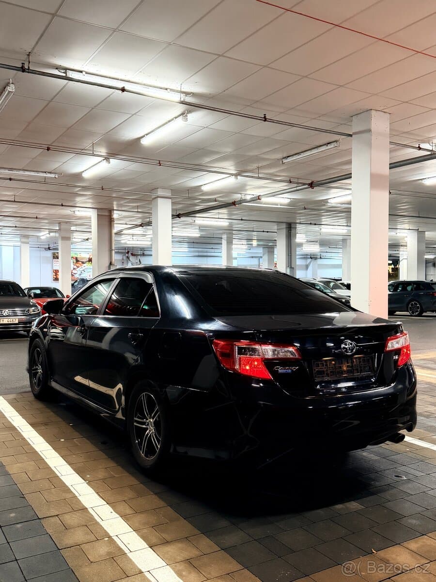 2014 Toyota CAMRY - 2