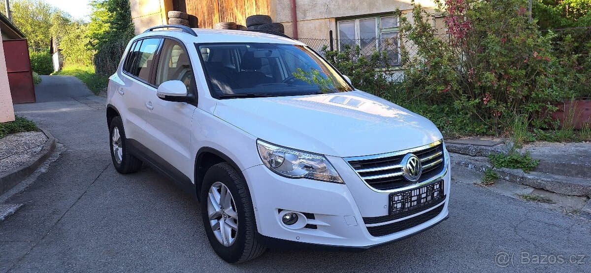 2010 Volkswagen TIGUAN - 2